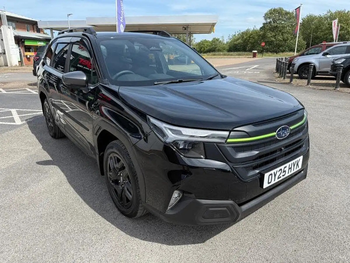 2025-subaru-forester-20-e-boxer-field-big-17