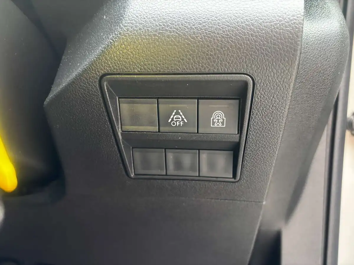 2019-peugeot-rifter-15-bluehdi-allure-100bhp-standard-big-30