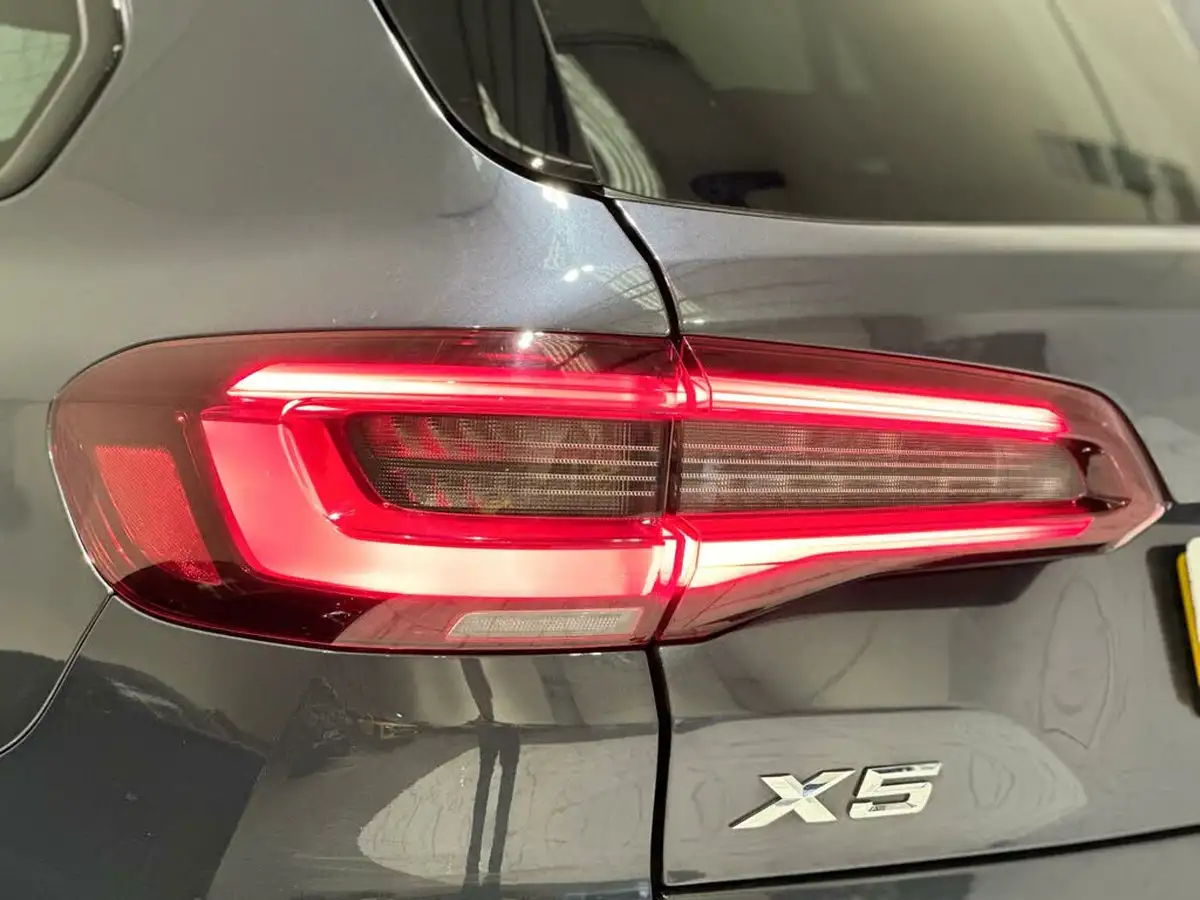 2021-bmw-x5-30-xdrive-45e-m-sport-big-30