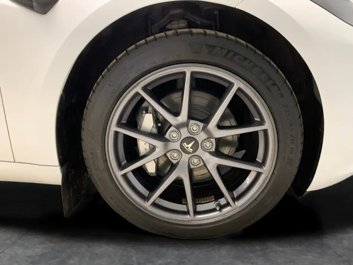 2024-tesla-model-3-e-rwd-big-35