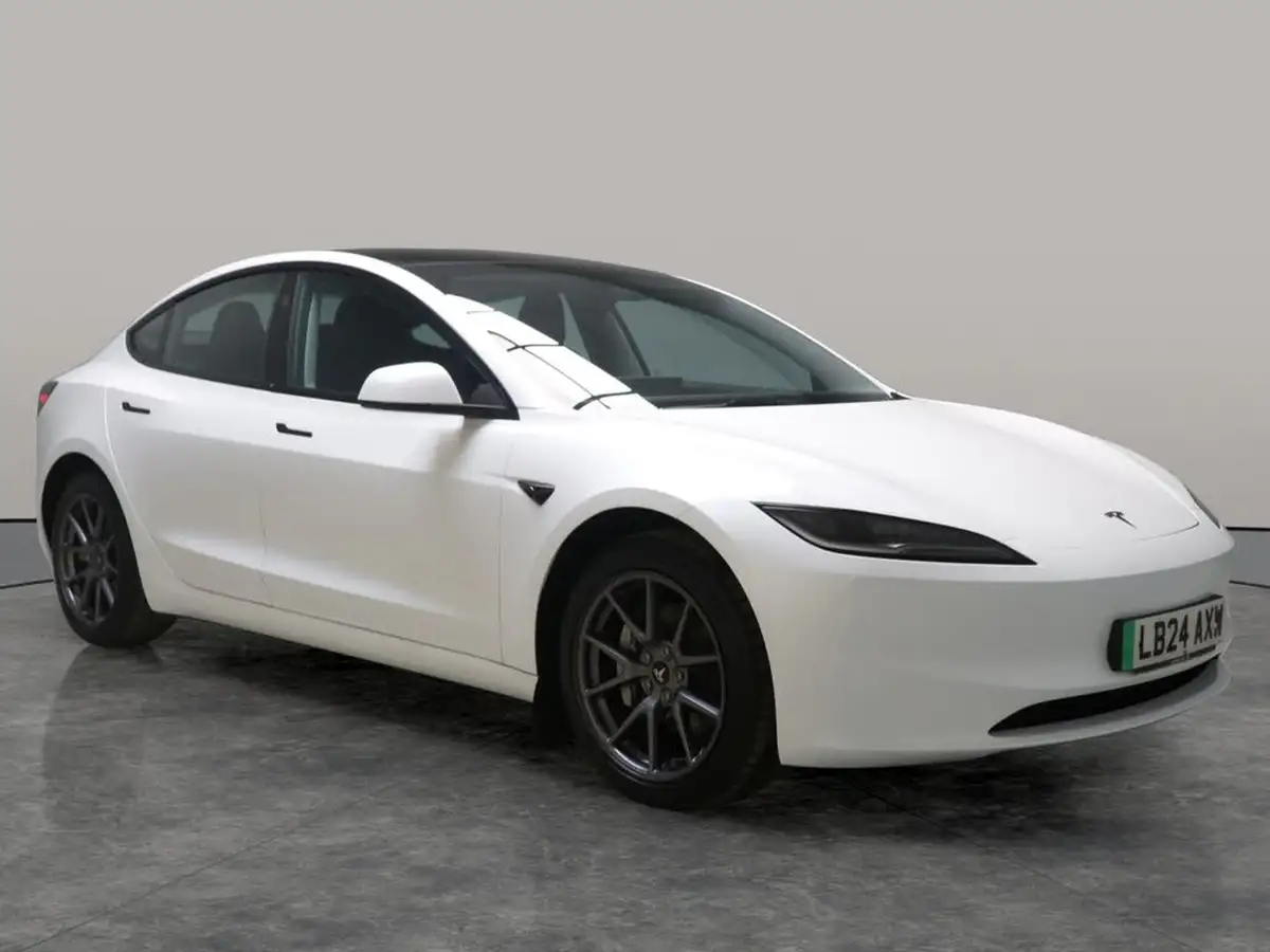 2024-tesla-model-3-e-rwd-big-11