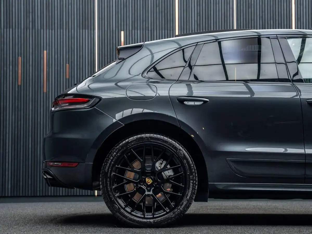 2020-porsche-macan-29-v6-turbo-big-16