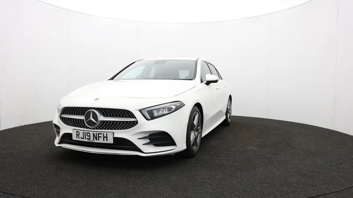 2019-mercedes-benz-a-class-20-a220-amg-line-hatchback-5d-big-60