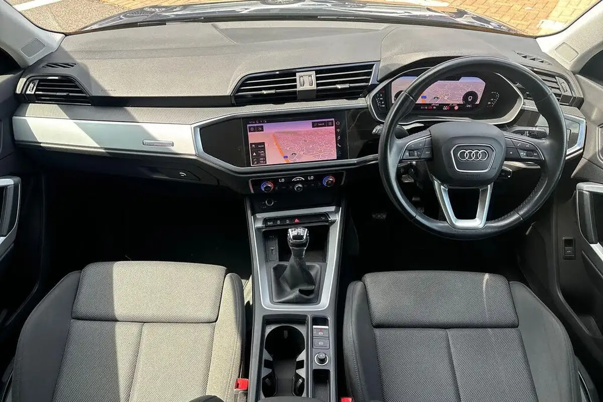 2020-audi-q3-15-35-tfsi-sport-cod-station-wagon-1498cc-big-30