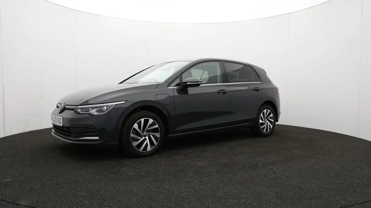 2023-volkswagen-golf-14-tsi-ehybrid-style-big-56