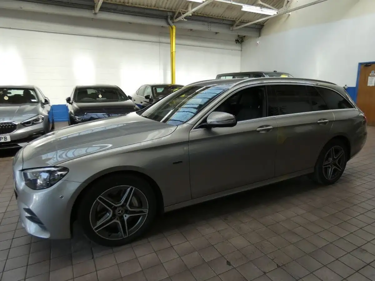 2021-mercedes-benz-e-class-20d-e300de-amg-line-eq-power-estate-5d-big-8