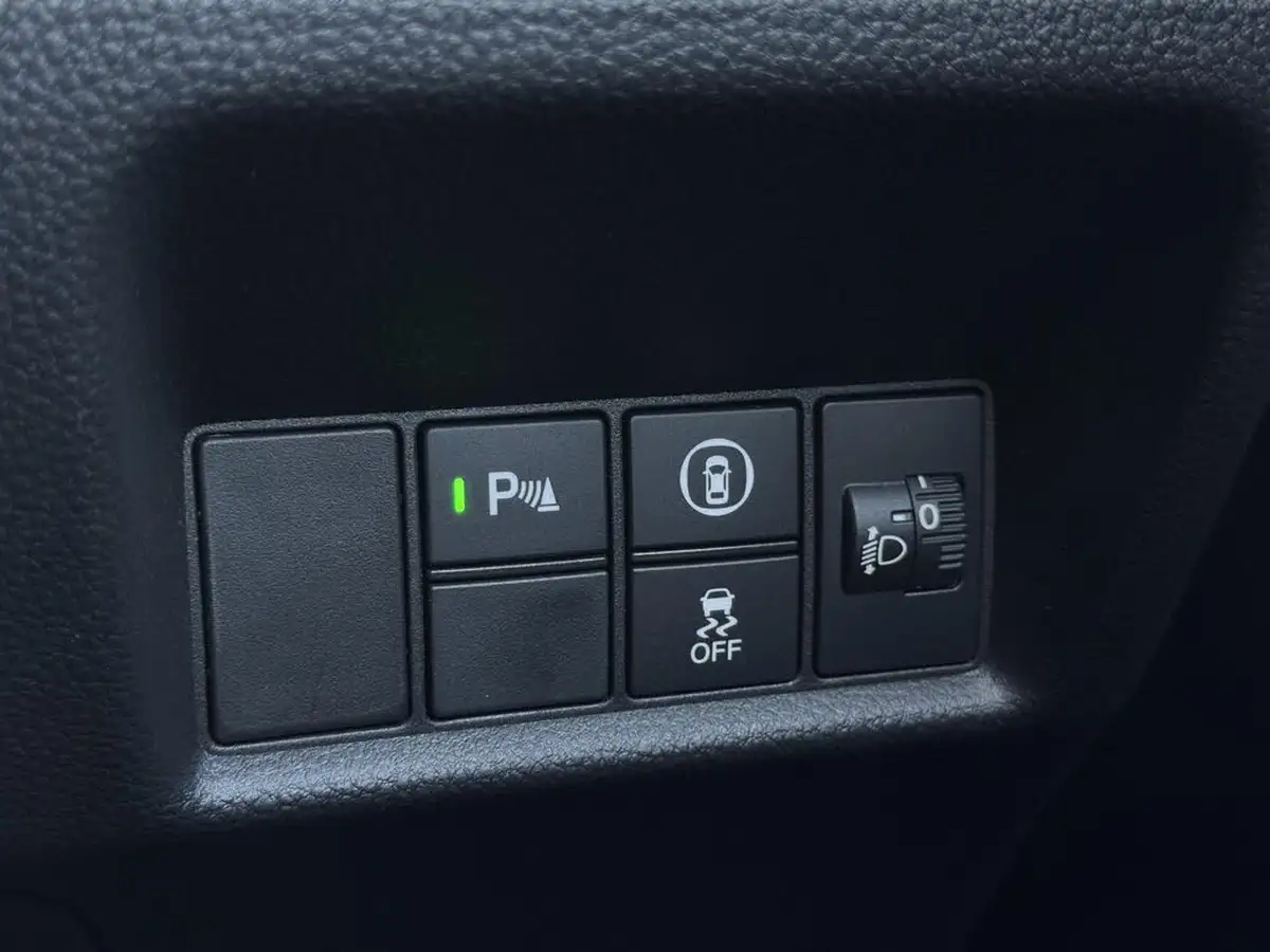 2021-honda-jazz-15-i-mmd-sr-109ps-big-48