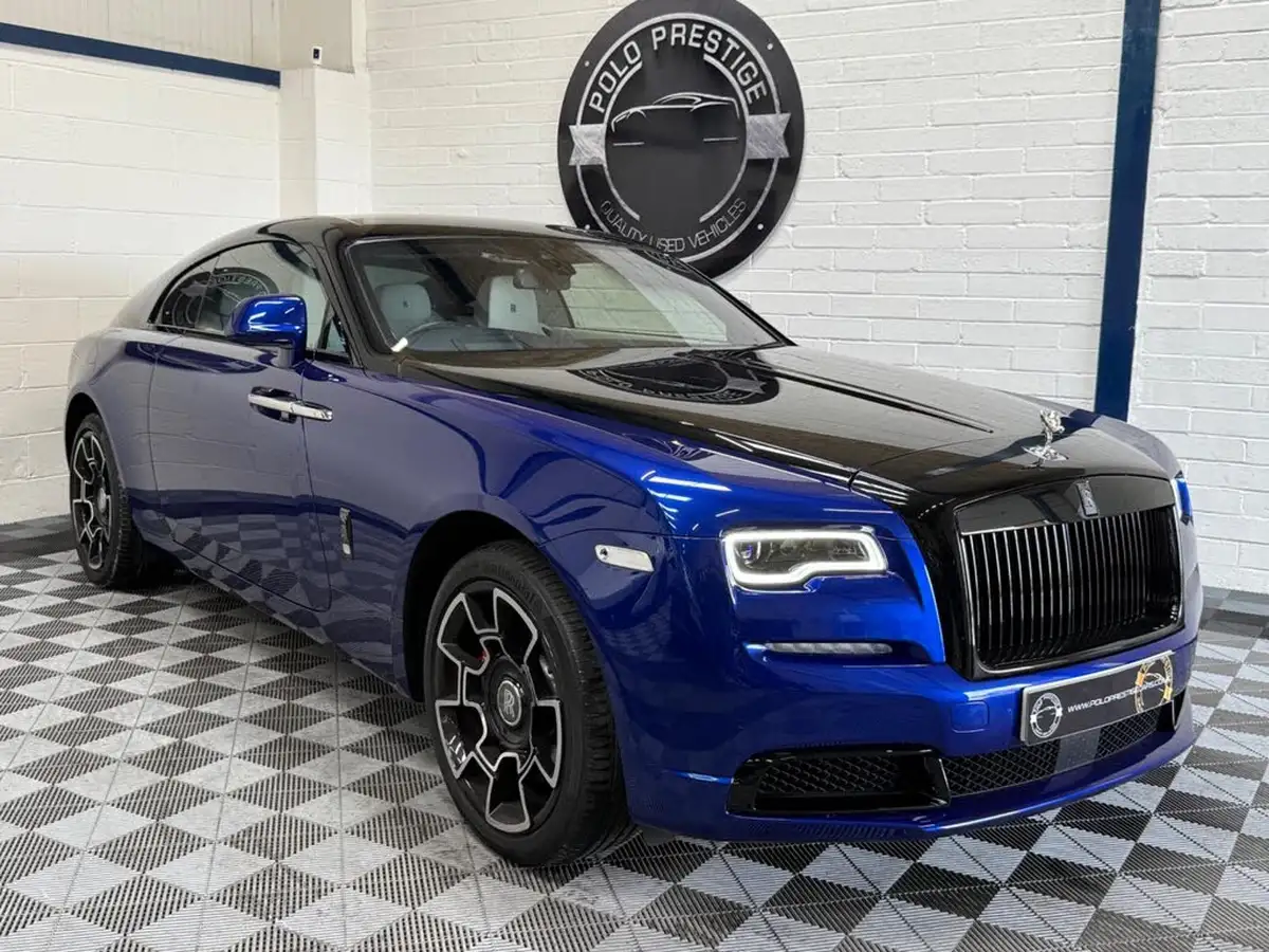 2023-rolls-royce-wraith-66-black-badge-big-0