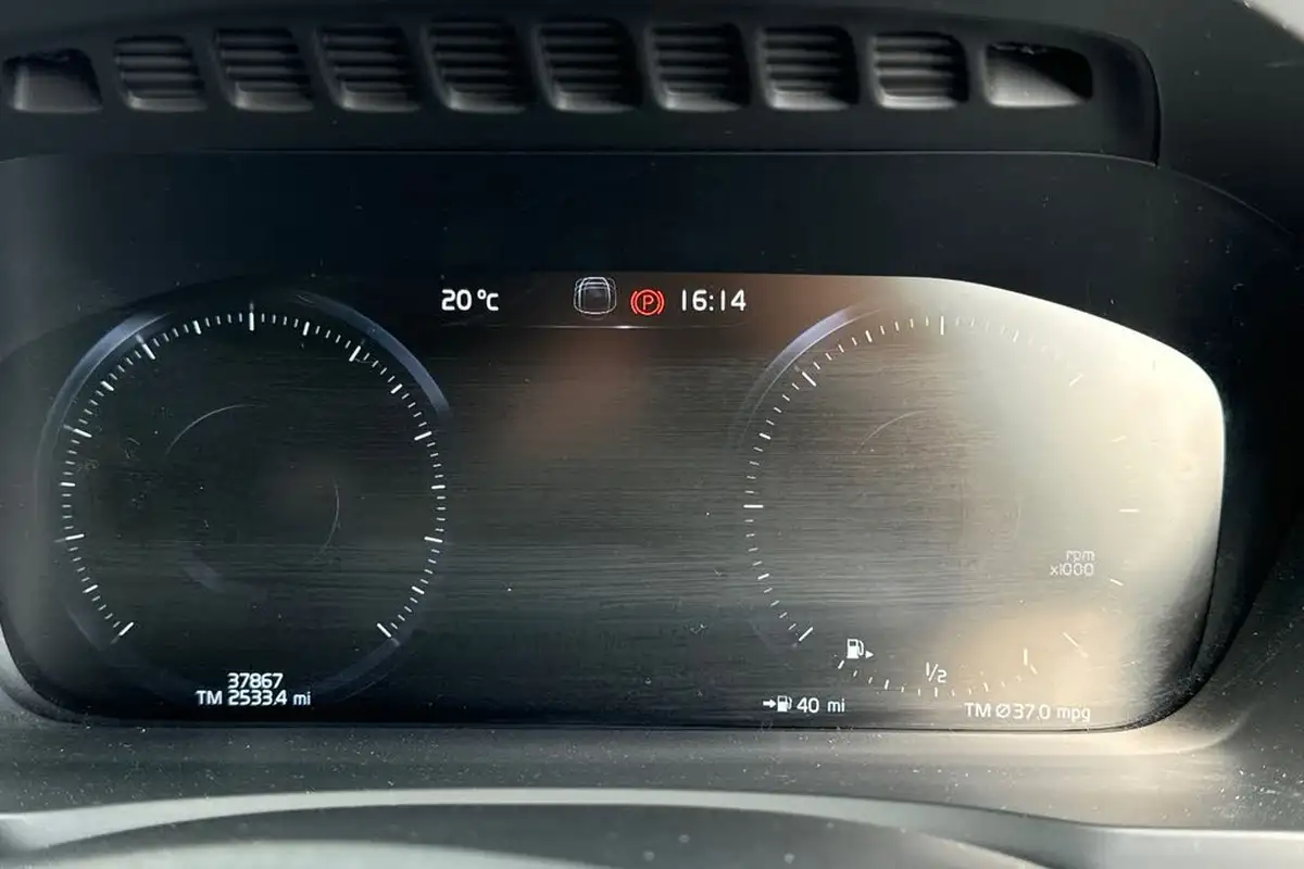 2019-volvo-xc90-20td-b5-r-design-pro-big-6