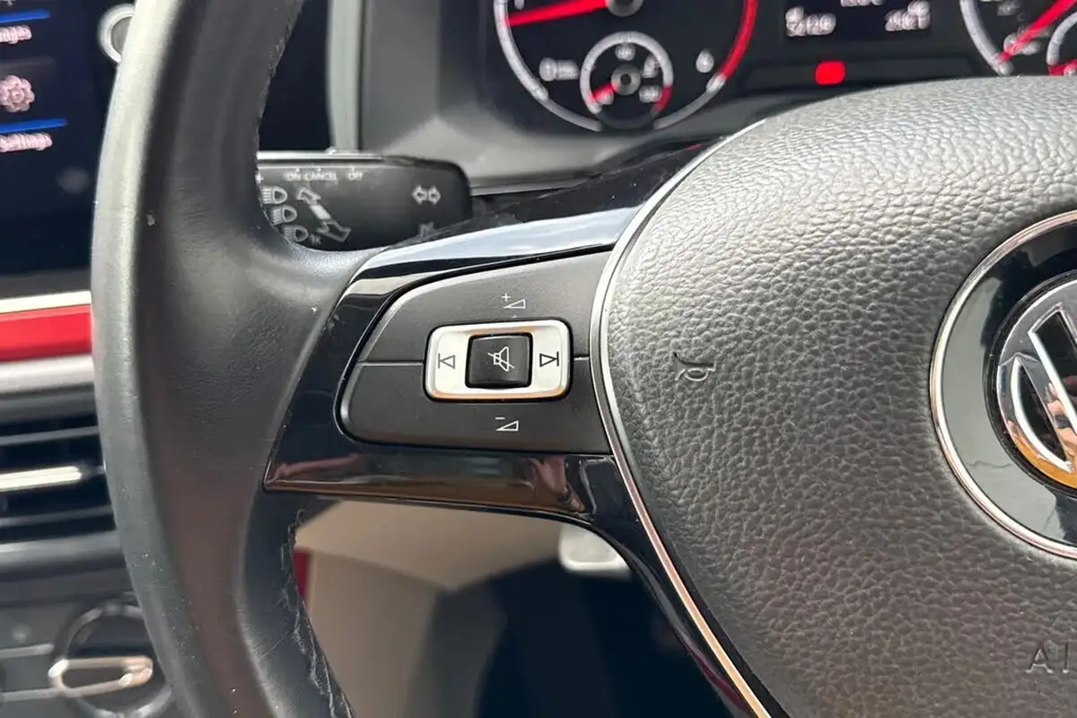 2019-volkswagen-polo-16tdi-beats-big-47