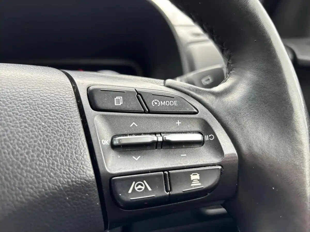 2022-hyundai-kona-e-premium-136ps-39kwh-big-18