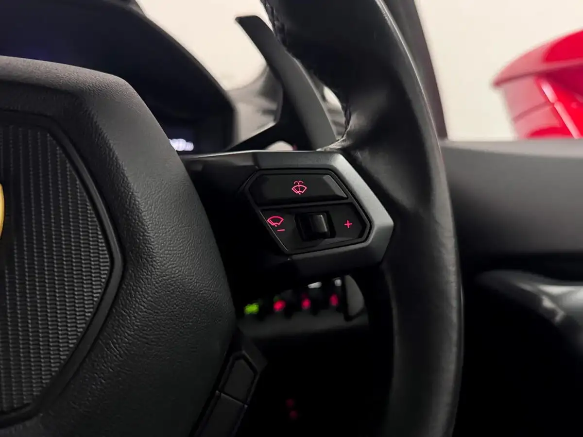 2015-lamborghini-huracan-big-43