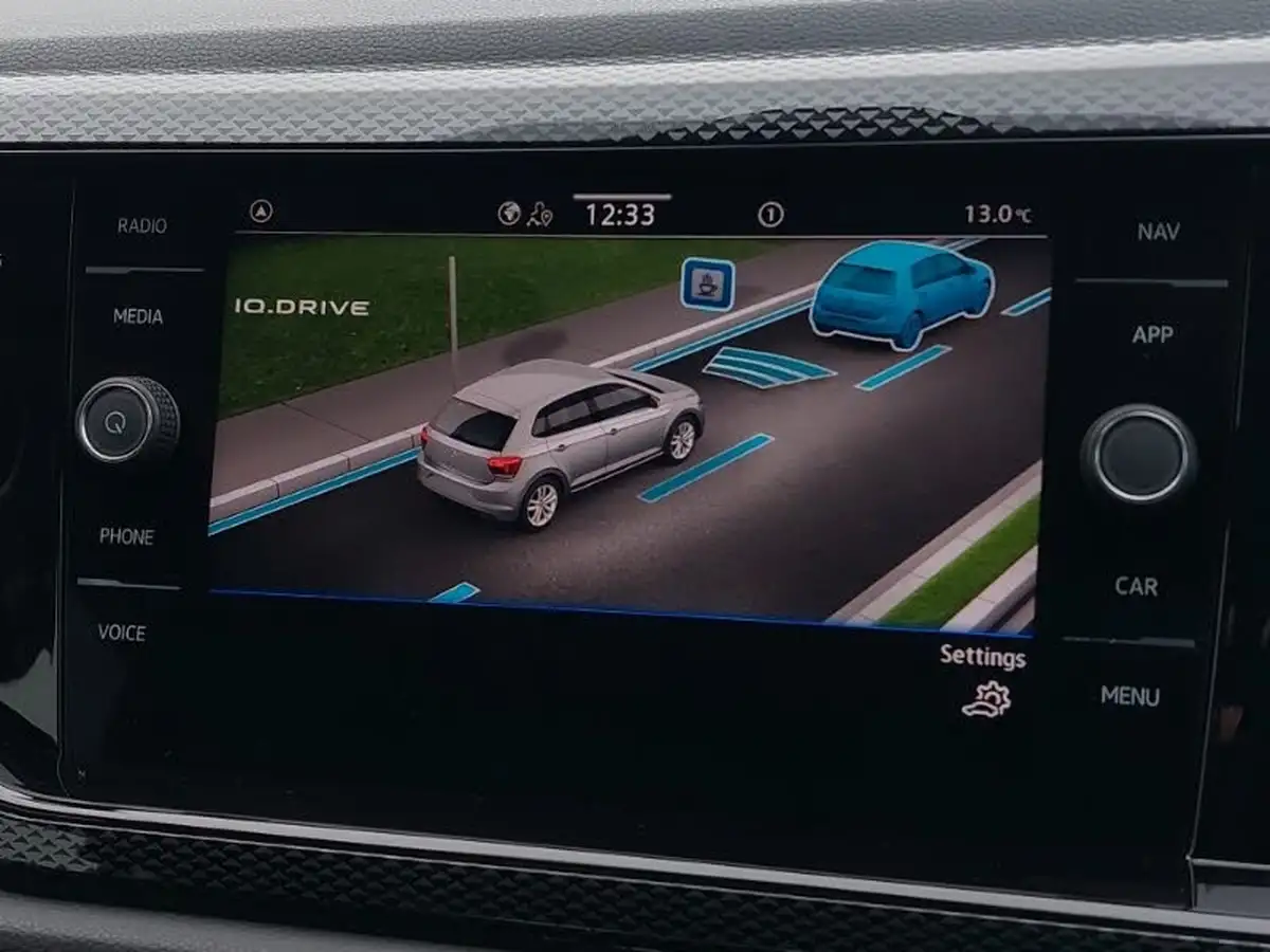 2021-volkswagen-polo-10-tsi-life-big-16