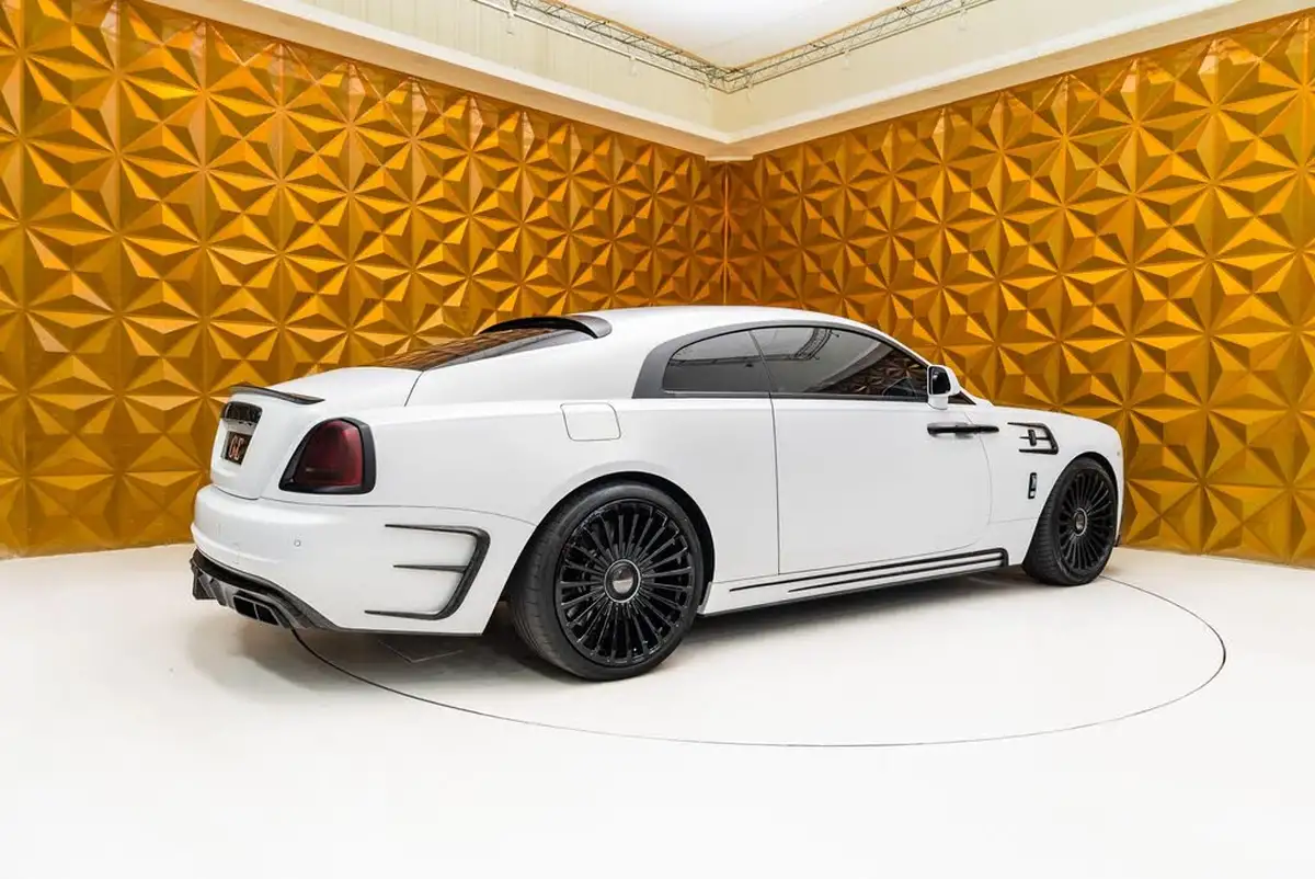 2024-rolls-royce-wraith-66-big-21