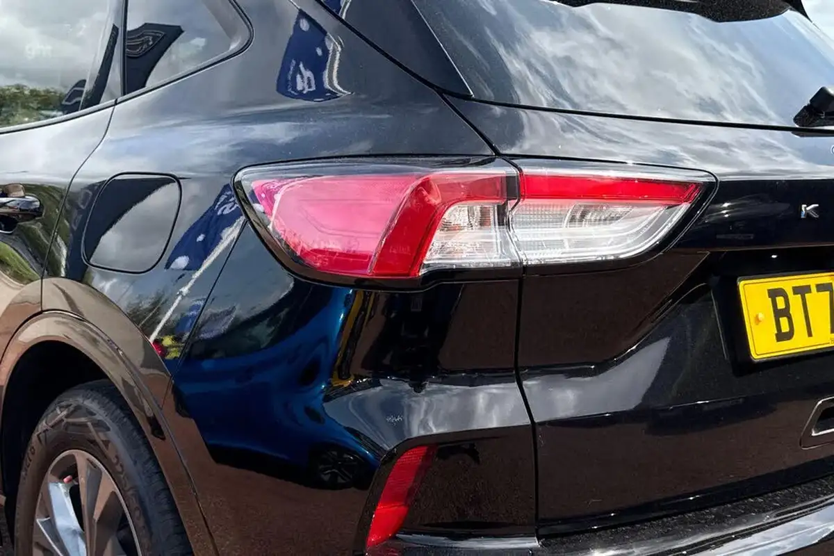 2021-ford-kuga-15t-st-line-edition-big-15