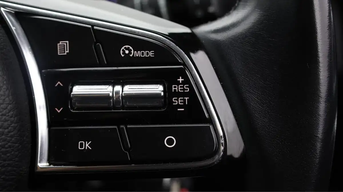 2021-kia-ceed-16crdi-3-48v-mhev-hatchback-big-23