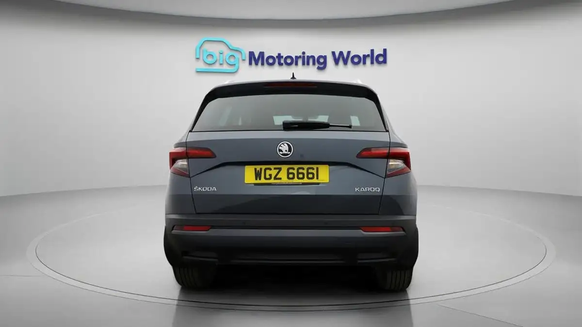 2019-skoda-karoq-15-tsi-se-l-dsg-big-6