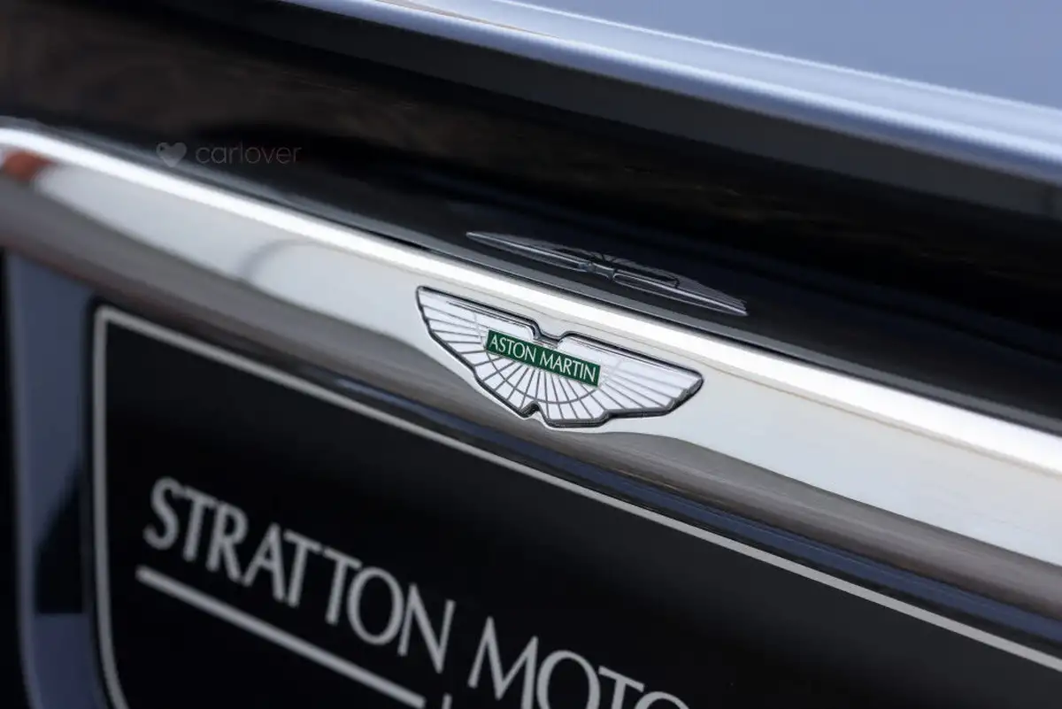 2004-aston-martin-vanquish-59-big-16