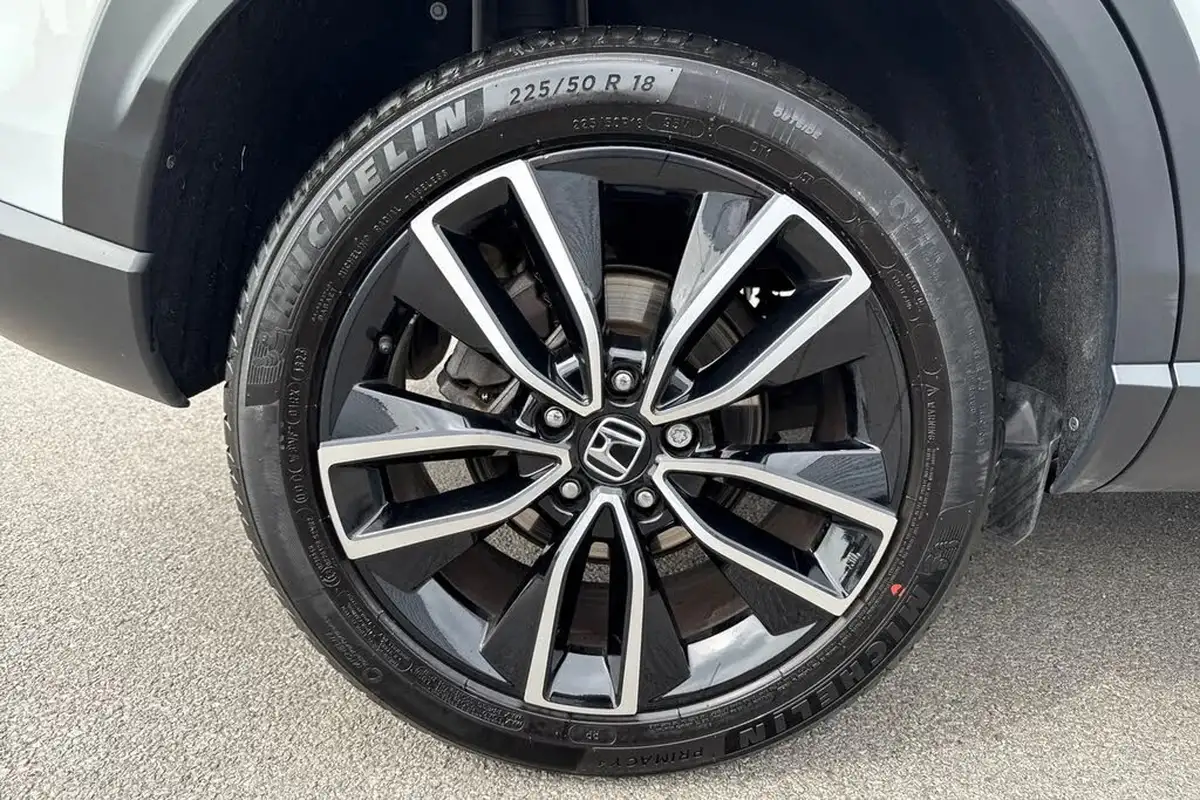 2024-honda-hr-v-15-i-mmd-elegance-big-8