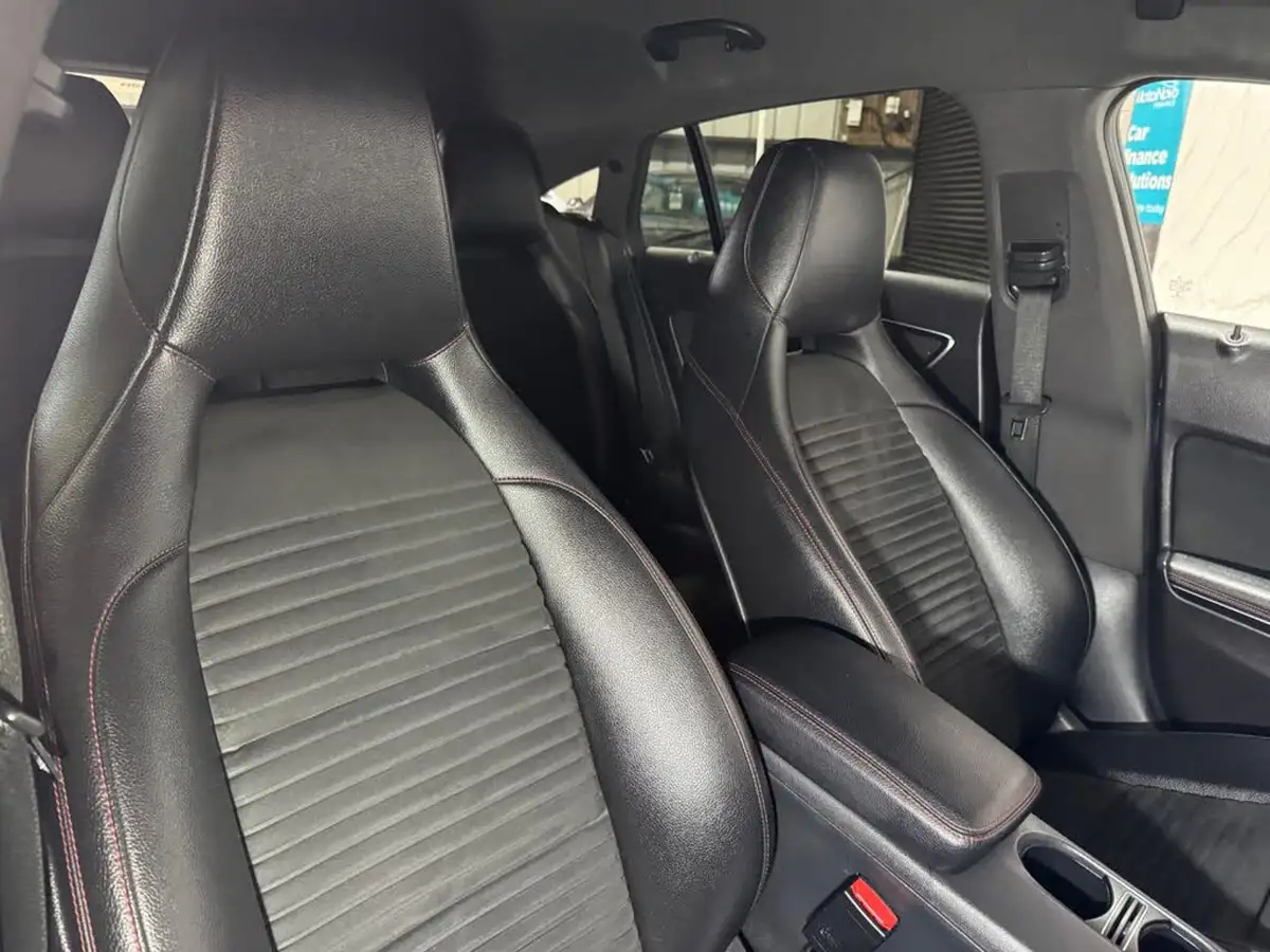 2018-mercedes-benz-cla-21d-cla-200-amg-line-shooting-brake-5d-7g-dct-big-11