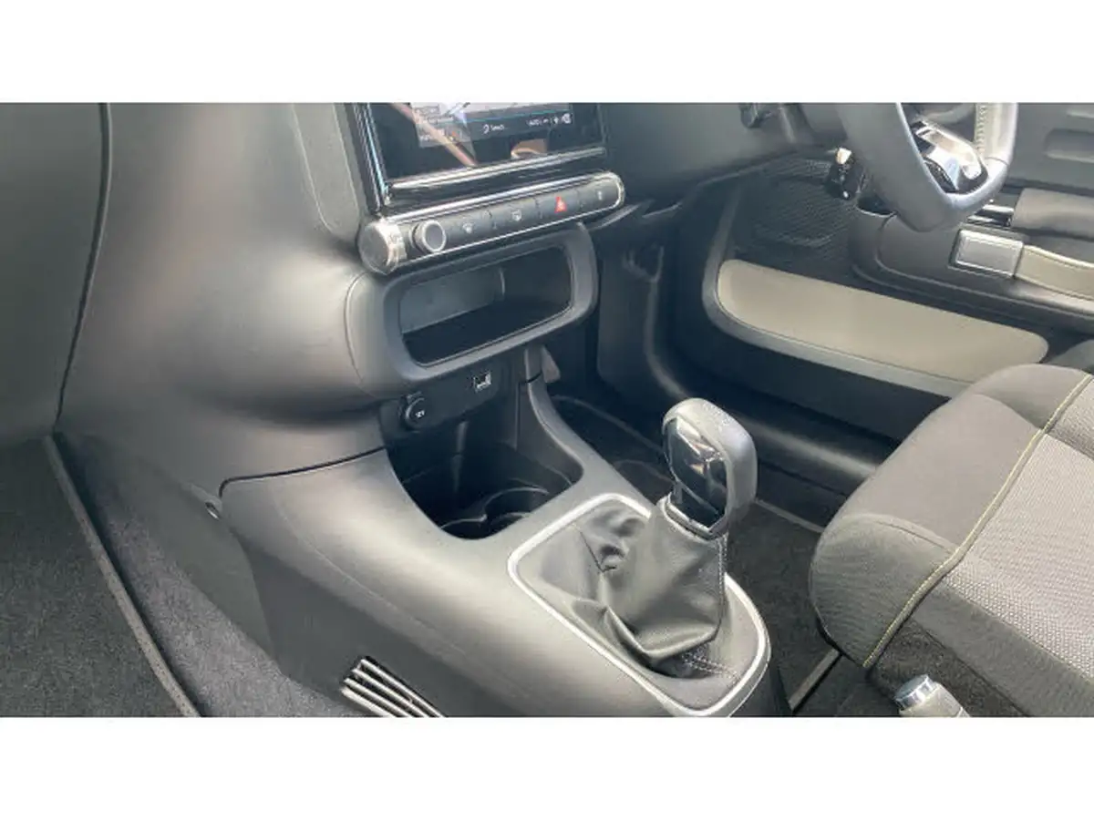 2021-citroen-c3-12-puretech-shine-83ps-big-12