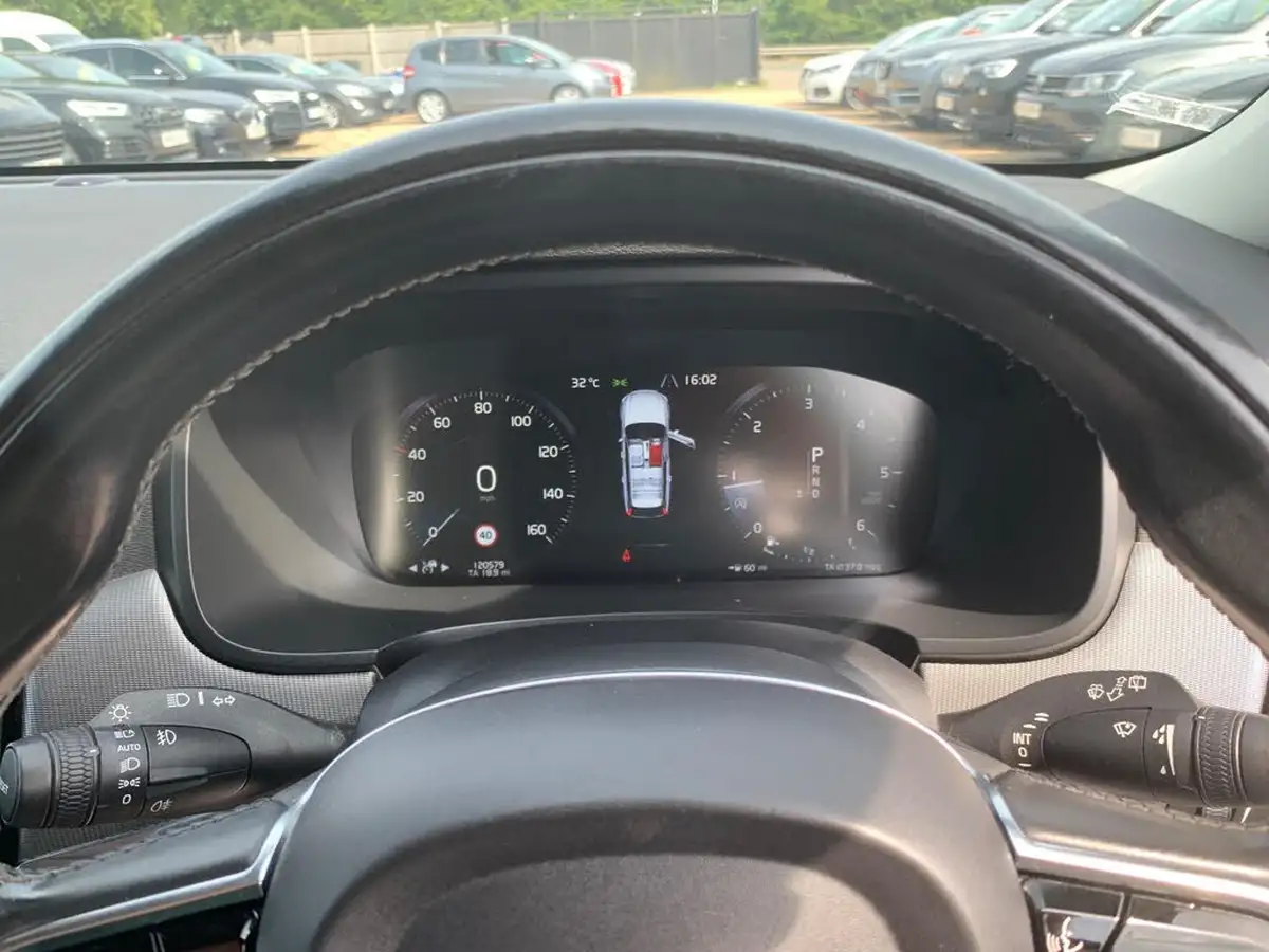 2017-volvo-v90-20td-d4-inscription-big-12