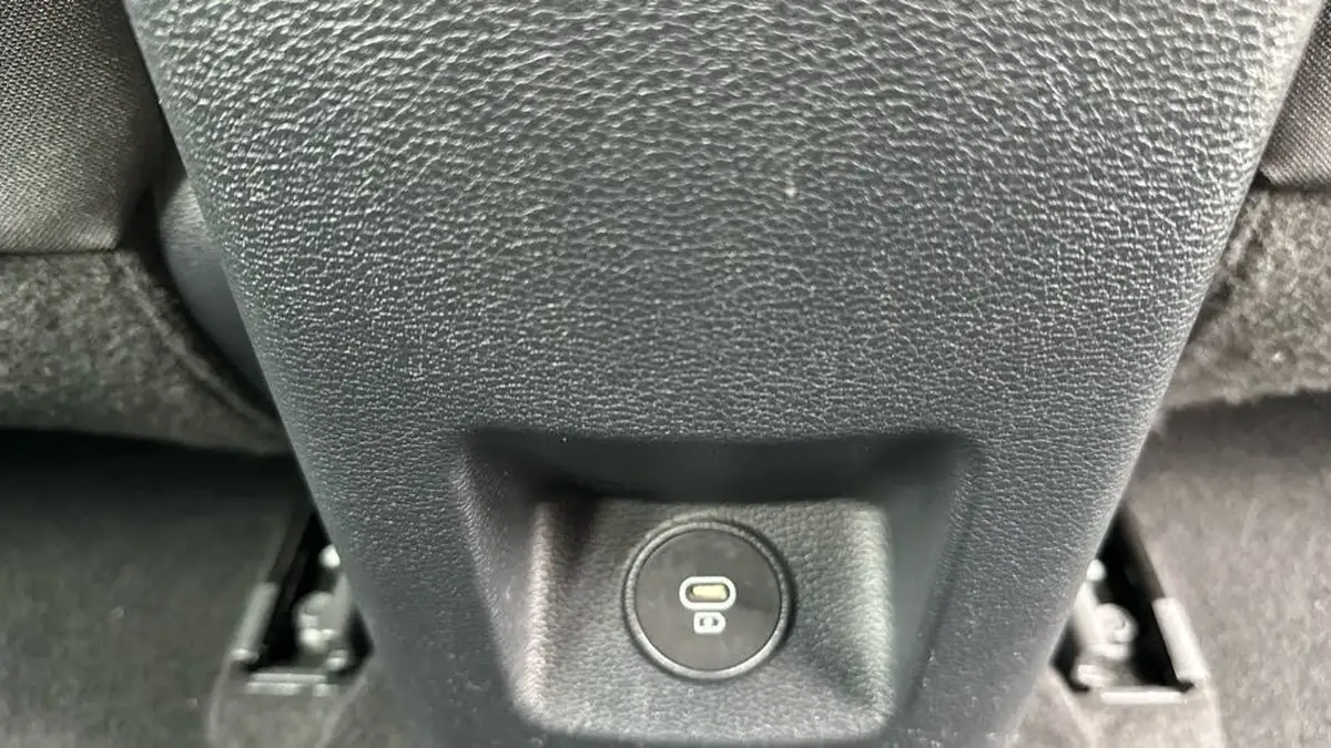 2024-kia-ceed-15-t-gdi-2-138bhp-sportswagon-big-25