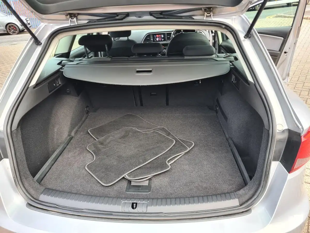 2020-seat-leon-16tdi-se-estate-big-35