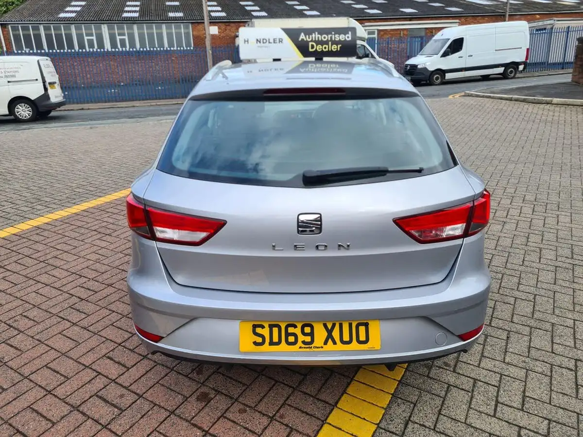 2020-seat-leon-16tdi-se-estate-big-11