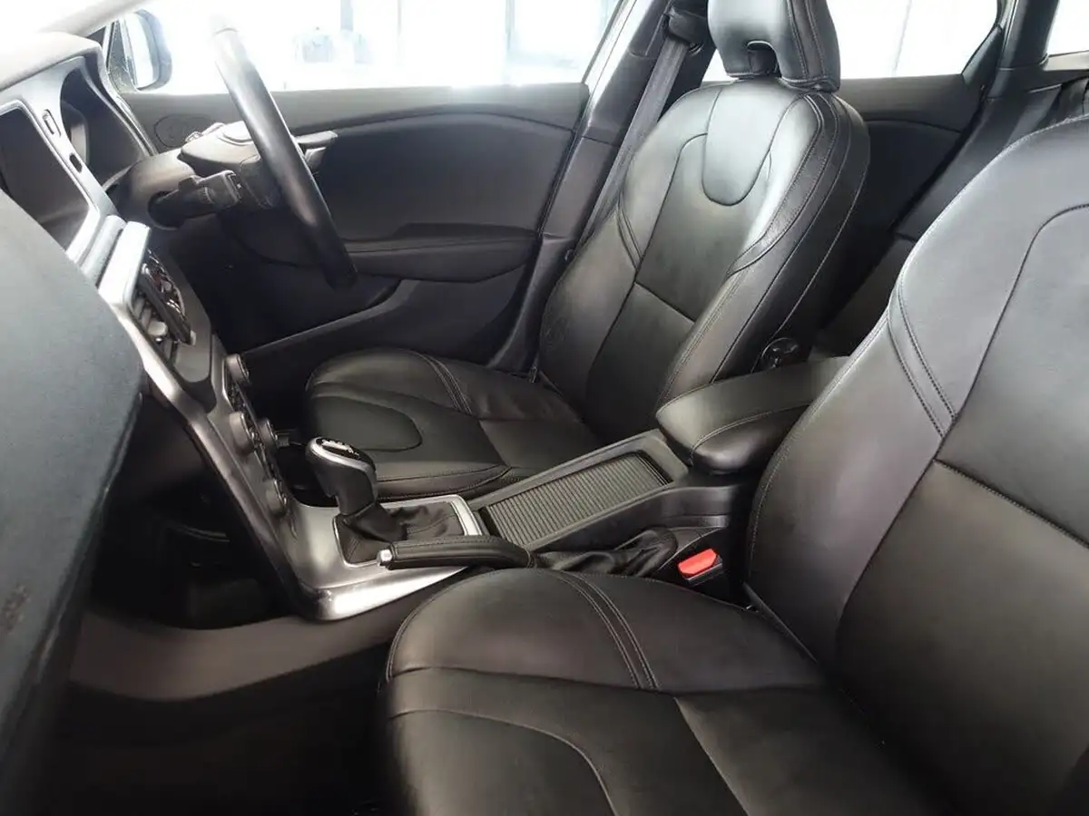 2016-volvo-v40-20td-d3-inscription-geartronic-big-13