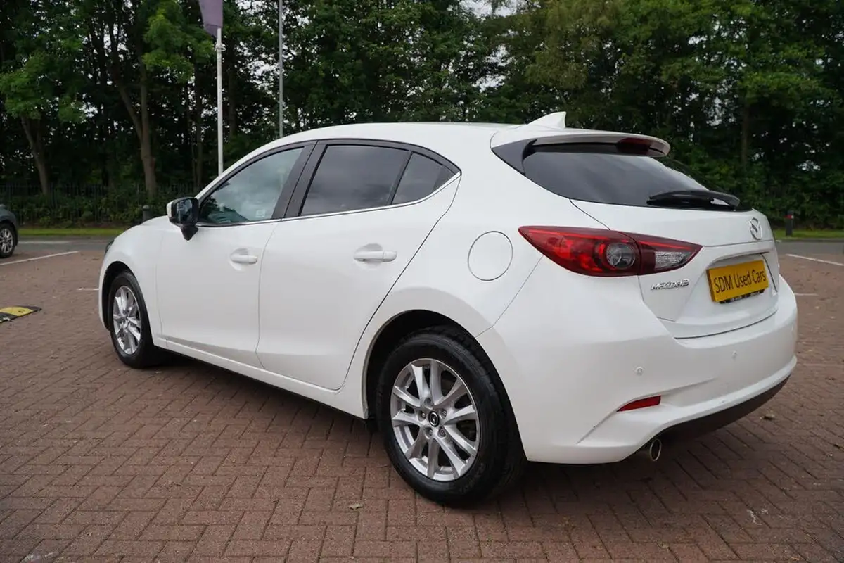 2017-mazda-mazda3-20-se-l-nav-hatchback-5d-big-3