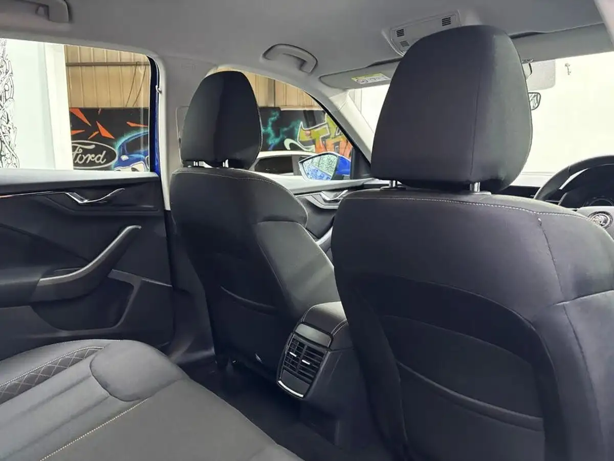2022-skoda-kamiq-10-tsi-se-95ps-big-18
