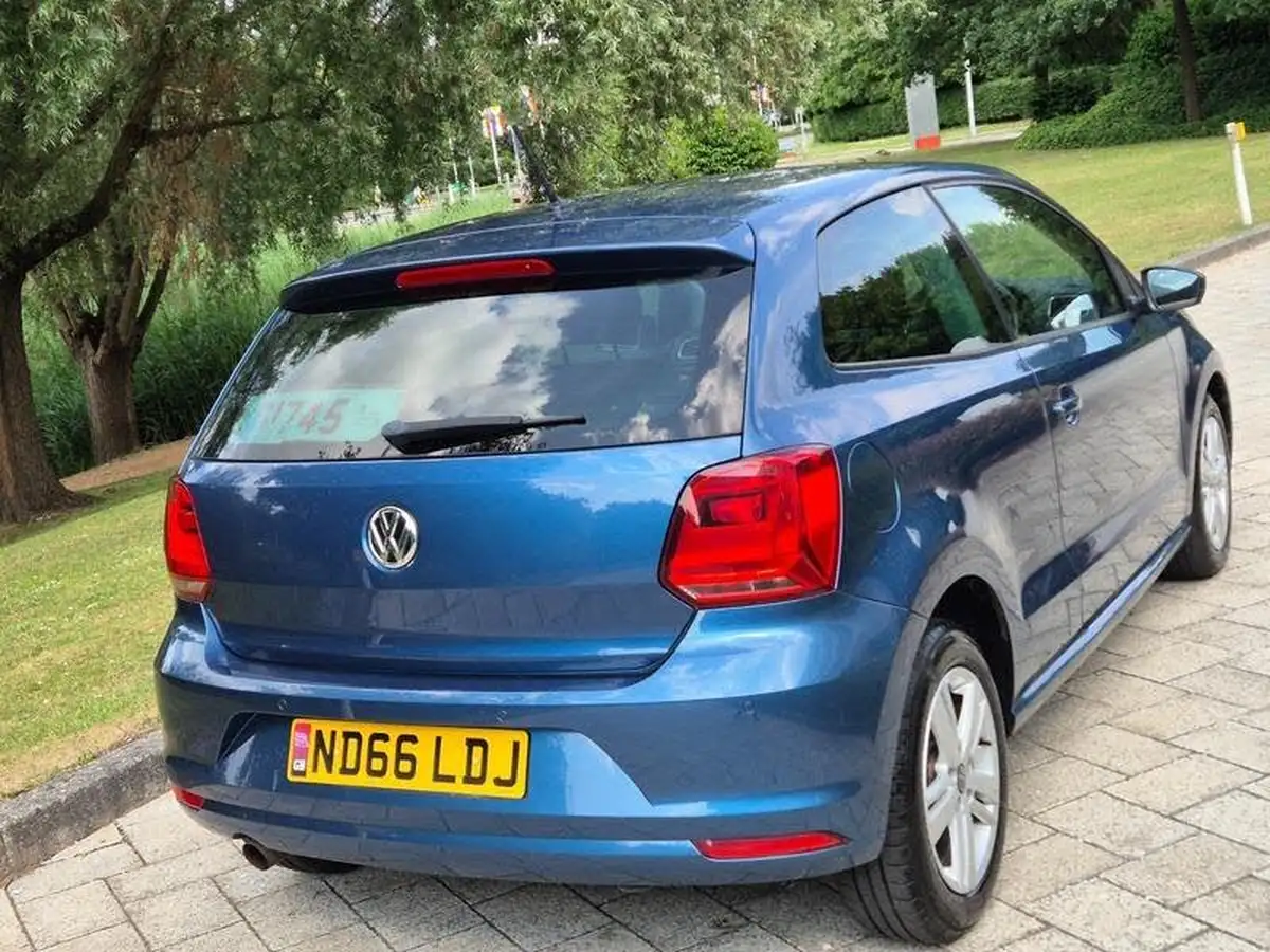 2016-volkswagen-polo-12-tsi-match-3d-big-5