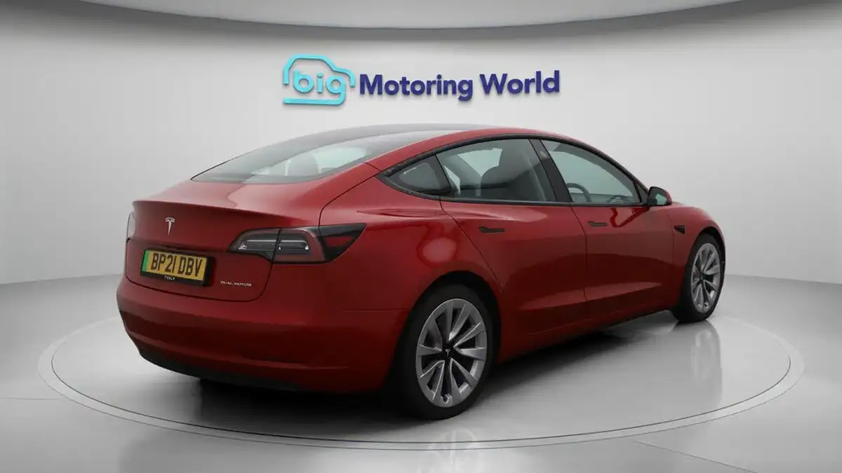 2021-tesla-model-3-e-long-range-4x4-big-7