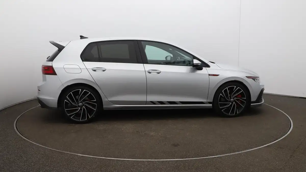 2023-volkswagen-golf-20-tsi-gti-clubsport-big-51