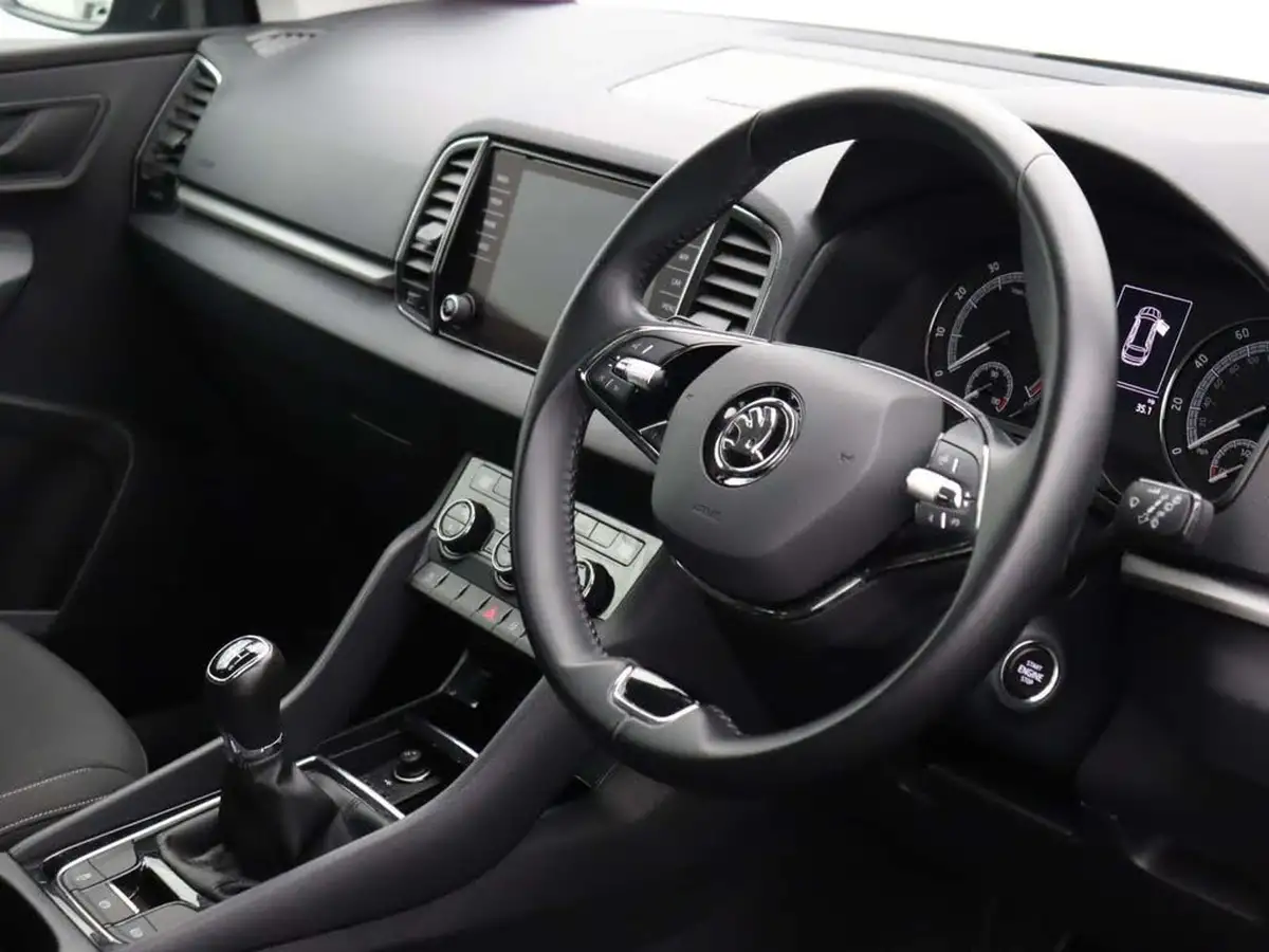 2022-skoda-karoq-10-tsi-se-big-18