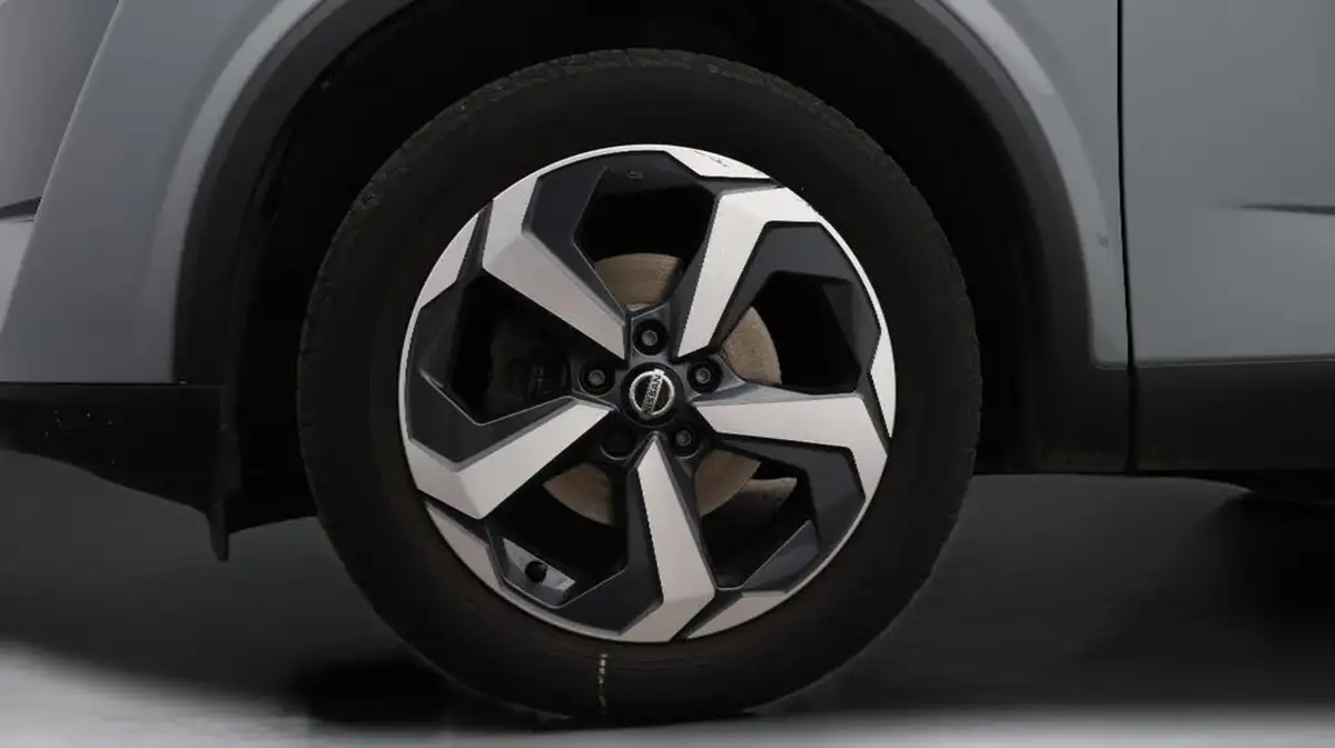 2021-nissan-qashqai-13-dig-t-premiere-edition-140ps-big-28
