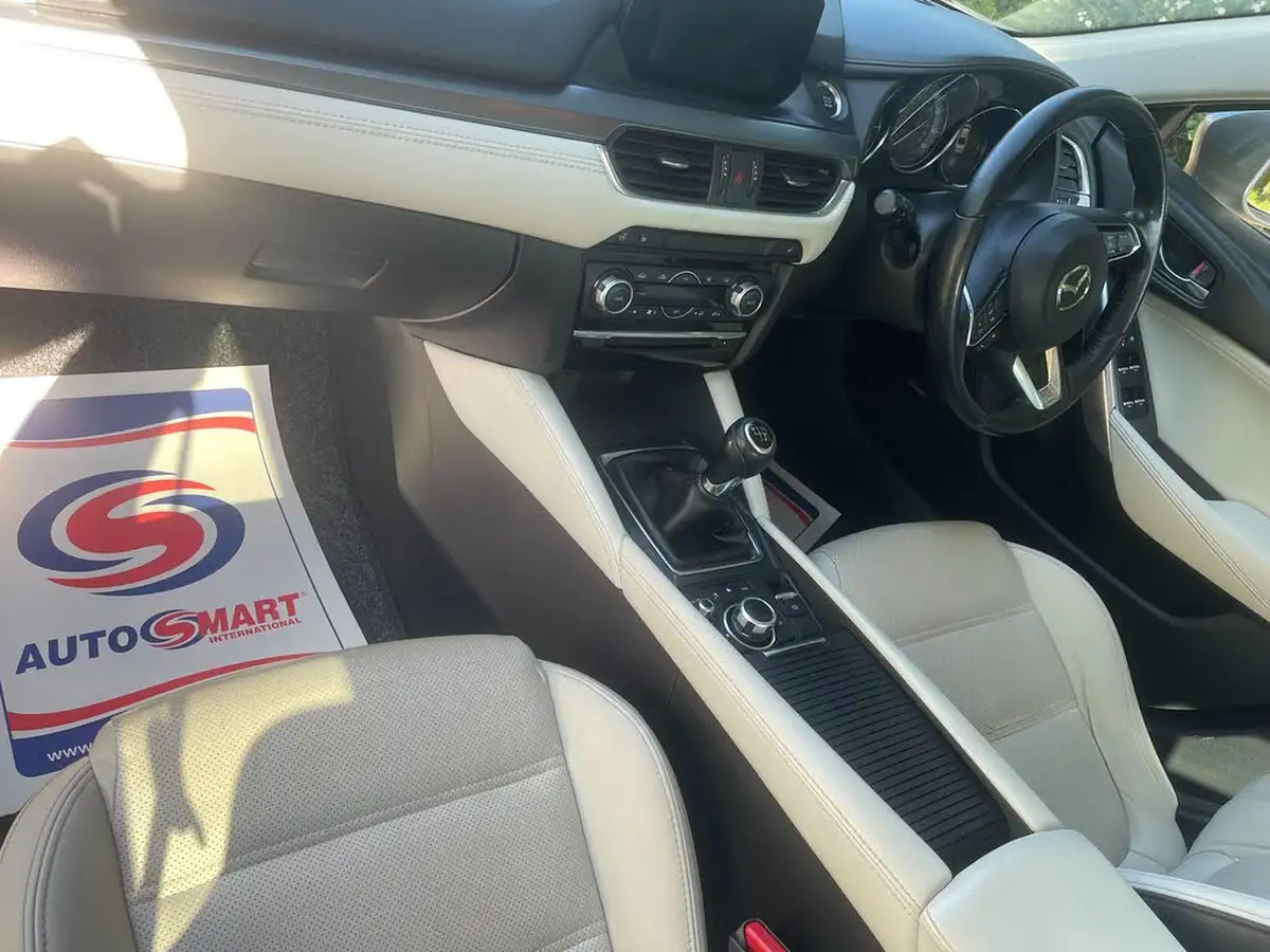 2017-mazda-mazda6-22td-sport-nav-150ps-saloon-4d-big-18
