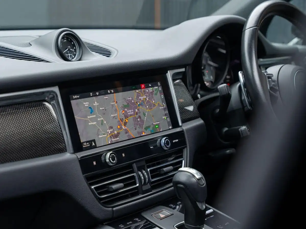 2022-porsche-macan-29-v6-s-big-41
