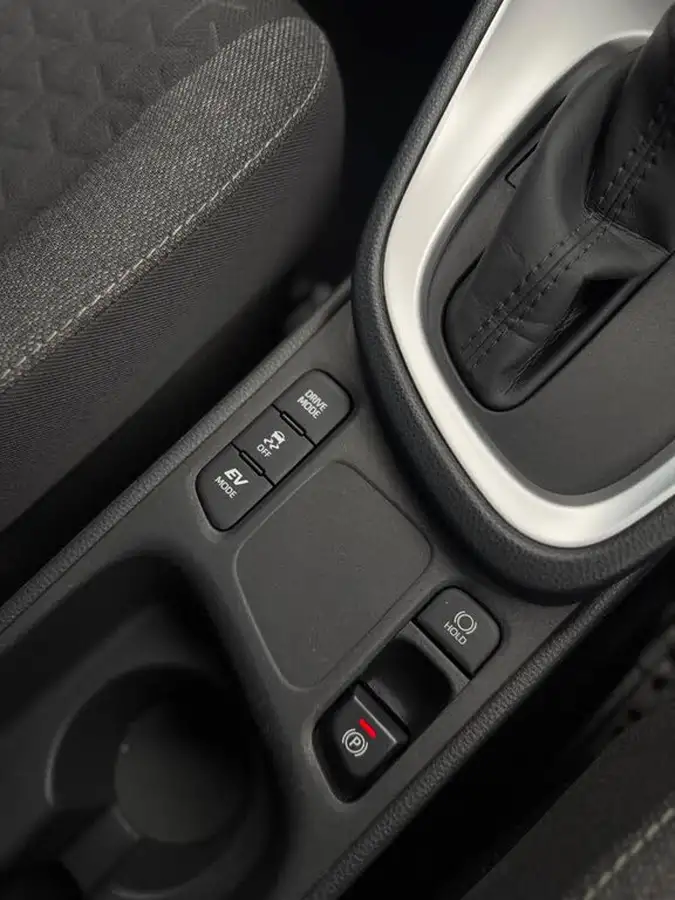 2022-toyota-yaris-15-vvt-i-design-panoramic-roof-big-57