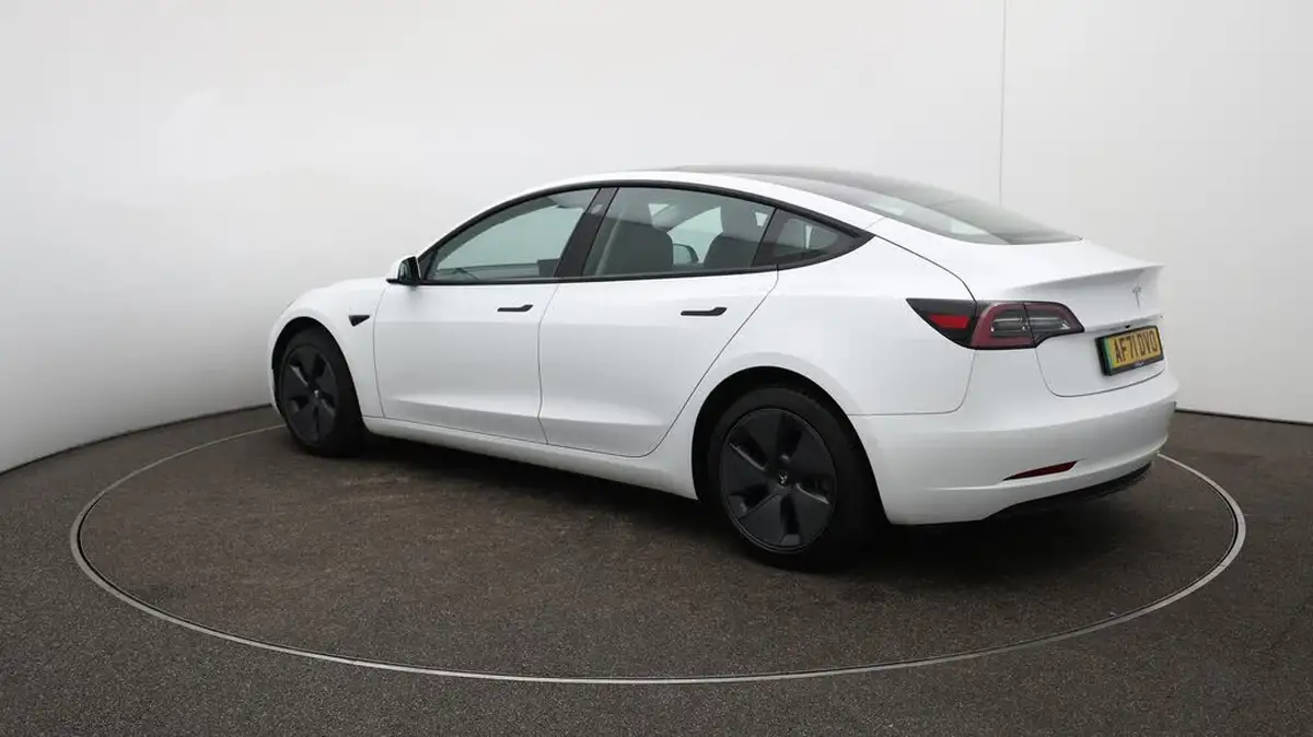 2021-tesla-model-3-e-long-range-awd-big-63