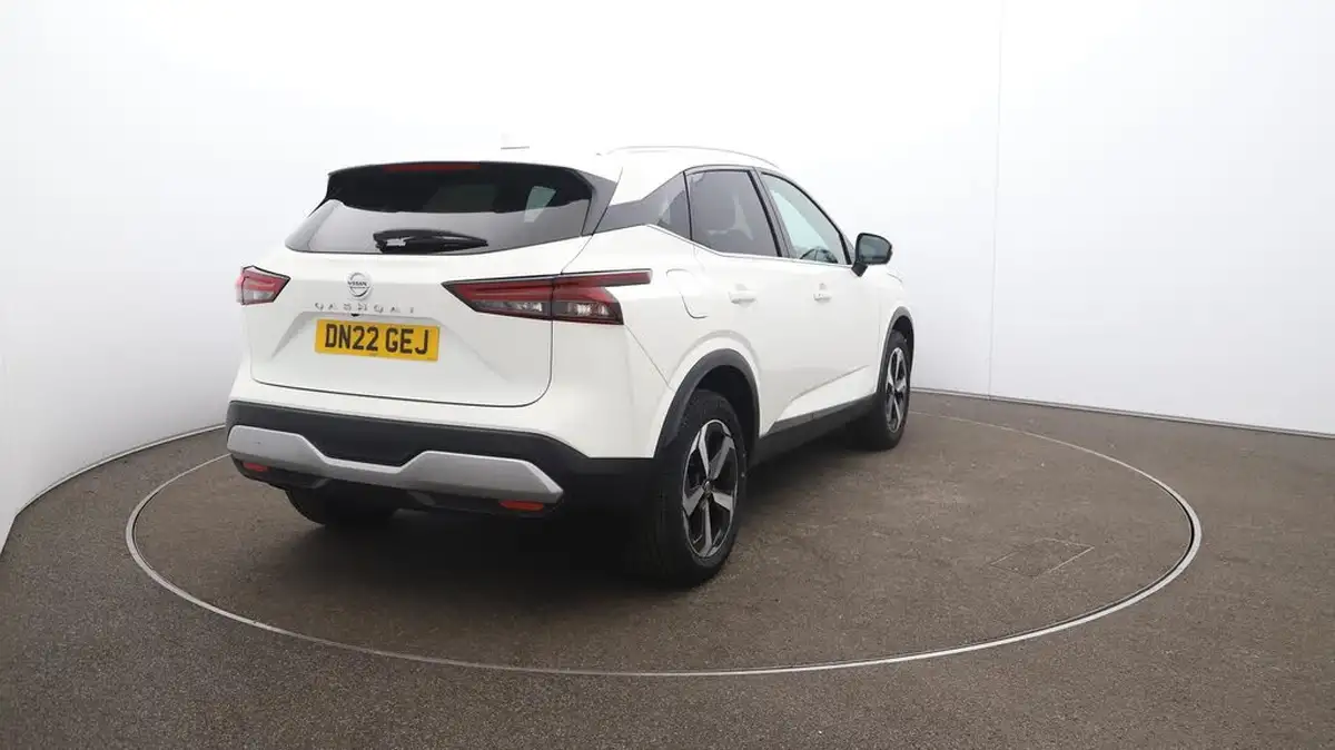2022-nissan-qashqai-13-dig-t-n-connecta-140ps-big-54