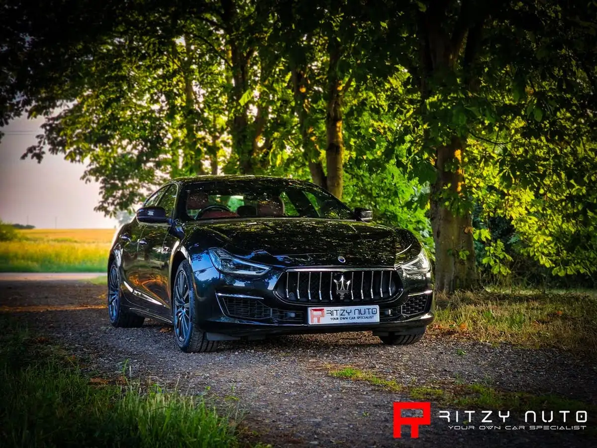 2017-maserati-ghibli-30-s-granlusso-ss-big-0