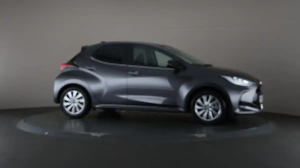 2022-mazda-mazda2-15-select-big-40