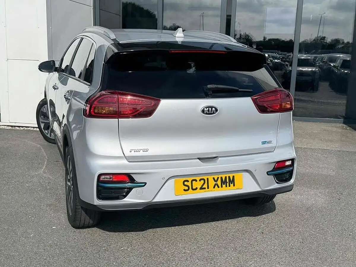 2021-kia-e-niro-ev-4-big-9