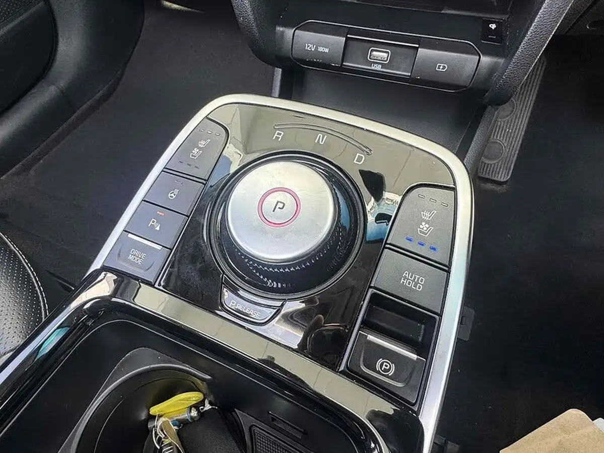 2021-kia-e-niro-ev-4-big-33