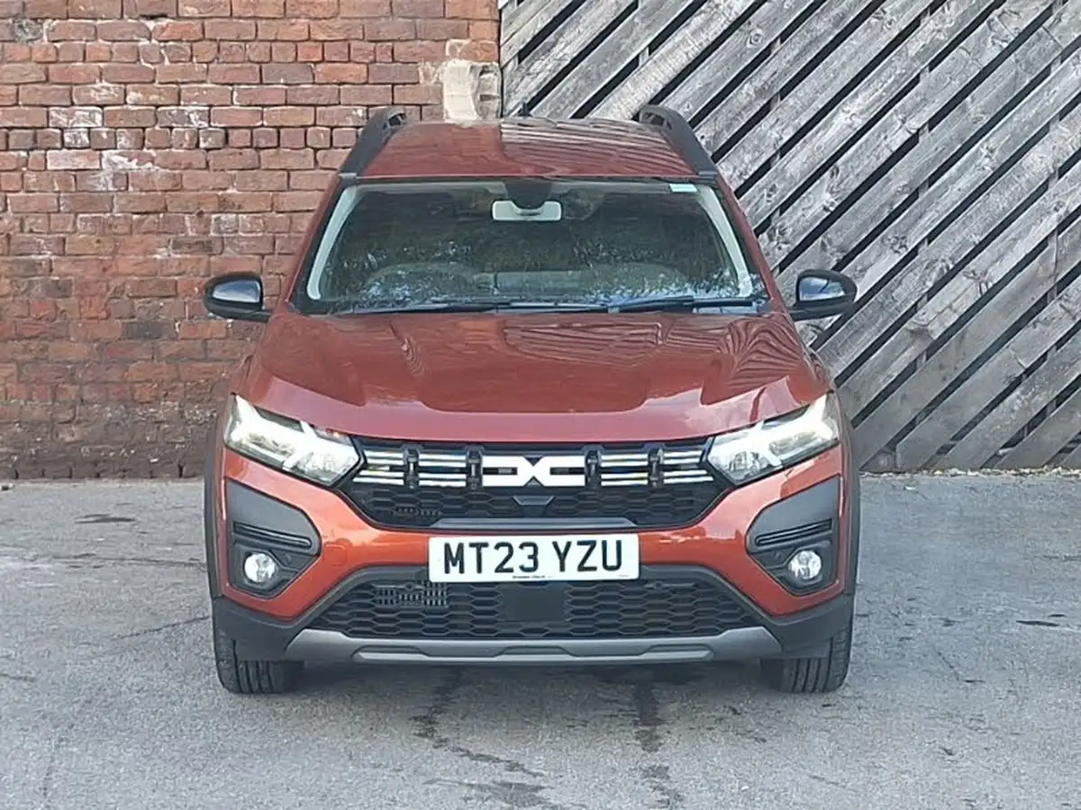 2023-dacia-jogger-10-tce-extreme-se-big-11