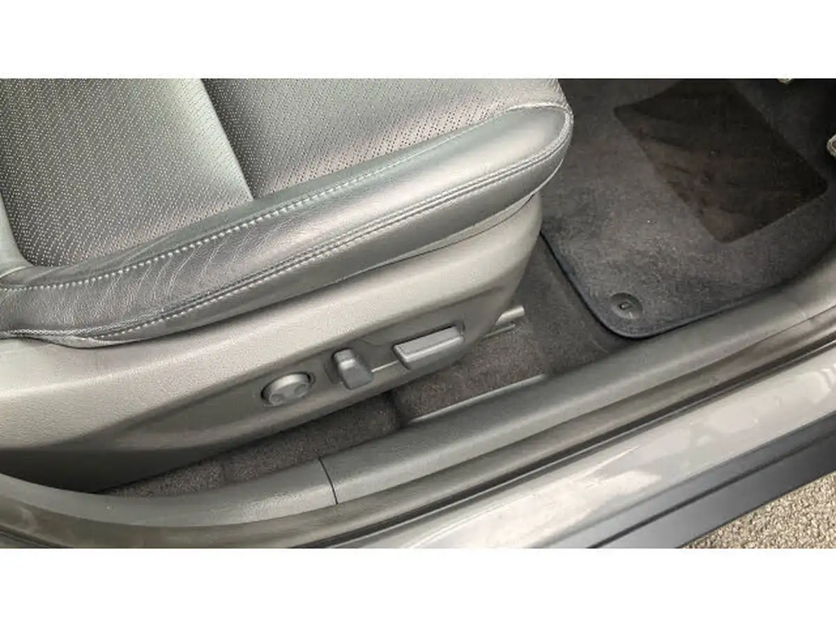 2020-hyundai-kona-e-premium-se-64kwh-105kw-obc-big-31