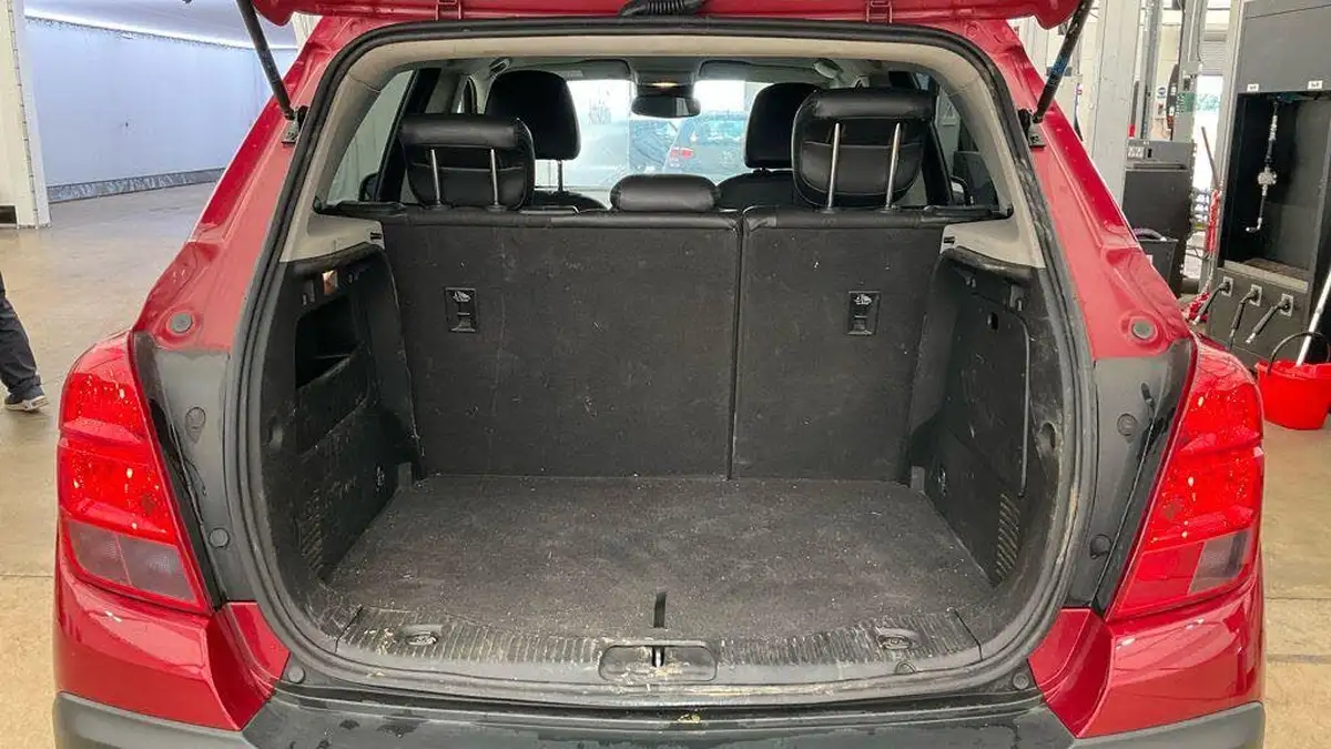 2013-chevrolet-trax-14-lt-big-10