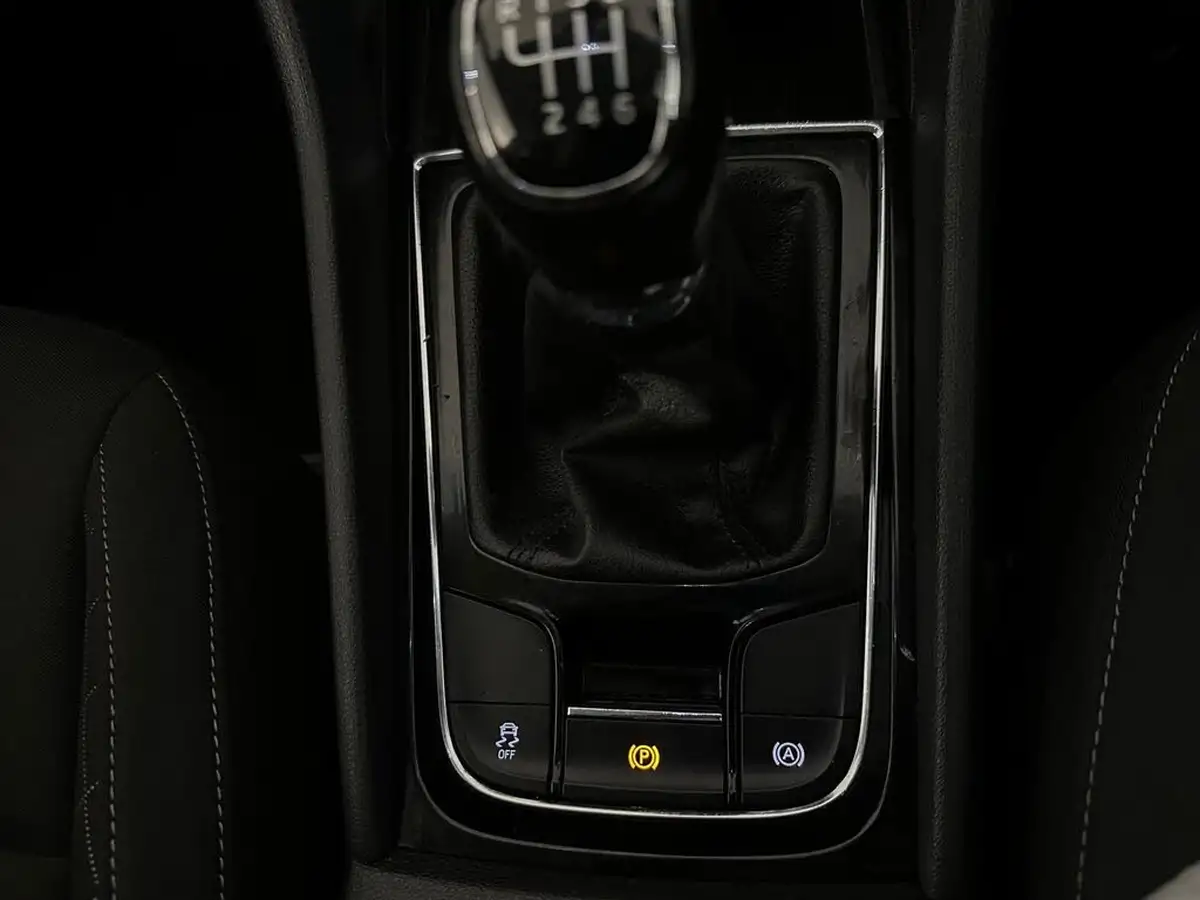 2021-skoda-karoq-15-tsi-se-big-15